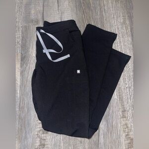 Yola Figs Scrub bottoms- Black